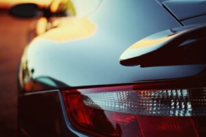 Jakie są najpopularniejsze trasy turystyczne dla fanów motoryzacji?